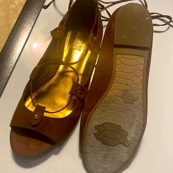 Dark Brown Gladiator Lace up Sandals. Size 8. - Picture 4 of 4